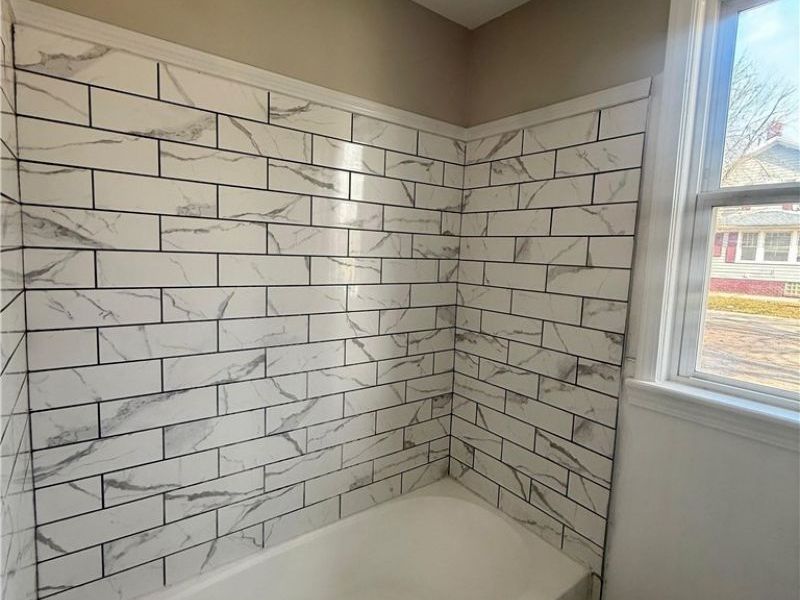 2027 Warrensville Center Road, South Euclid, OH 44121 Photo 12