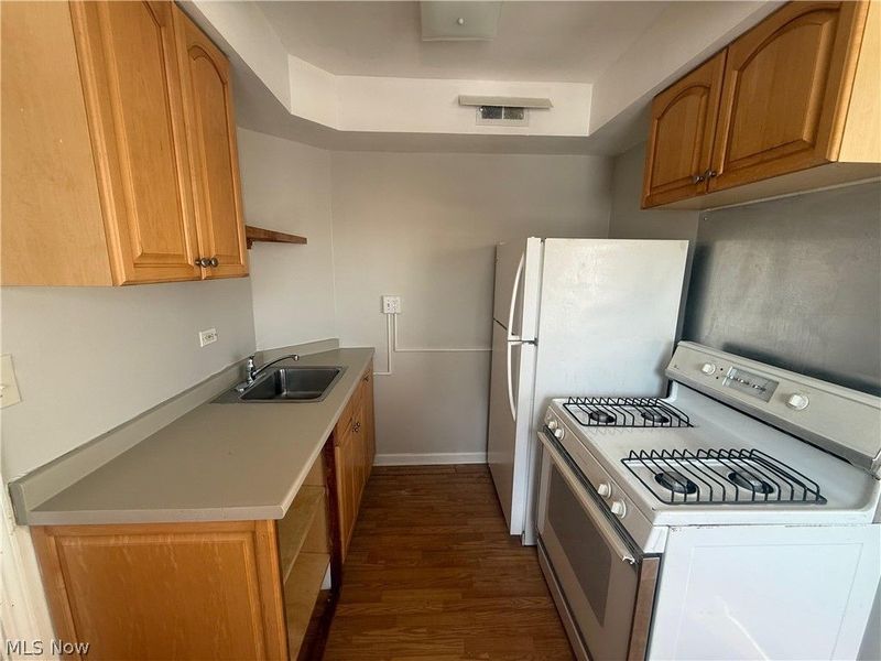 2027 Warrensville Center Road, South Euclid, OH 44121 Photo 16