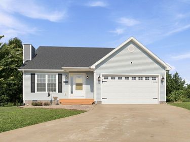 520 W Classic Village Lane, Mt Sterling, KY 40353