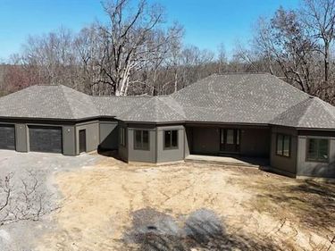 2169 Chestnut Oak Road, Kuttawa, KY 42055