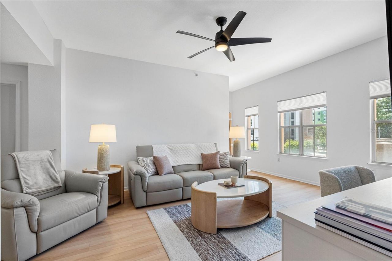 200 4th Avenue S, Unit 110, Saint Petersburg, FL 33701 Photo