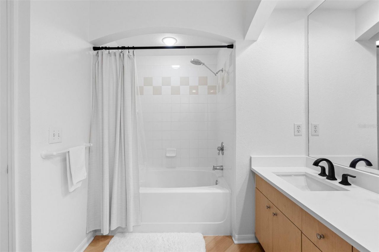 200 4th Avenue S, Unit 110, Saint Petersburg, FL 33701 Photo