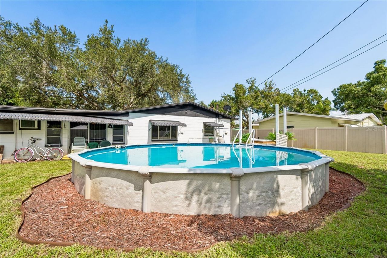 7846 12th Street N, Saint Petersburg, FL 33702 Photo