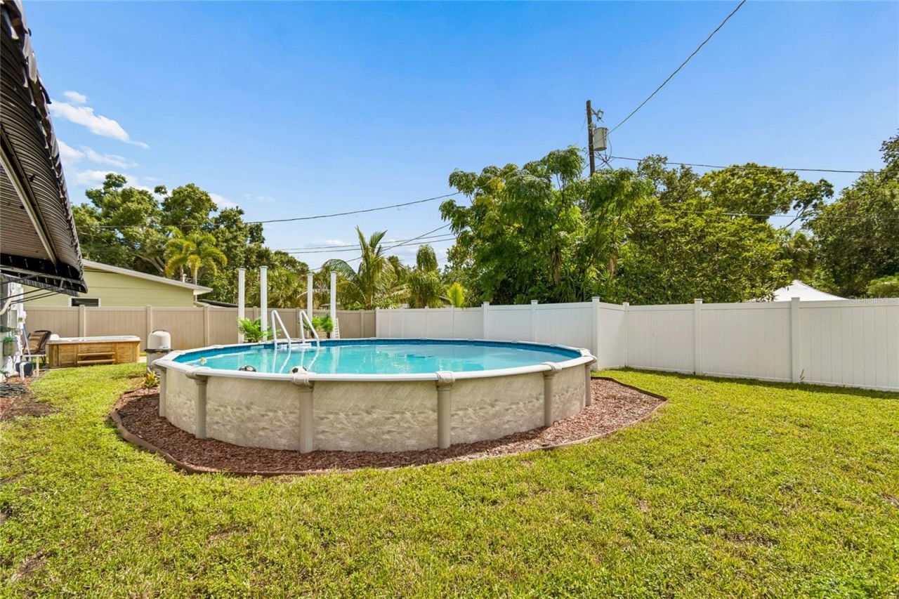 7846 12th Street N, Saint Petersburg, FL 33702 Photo