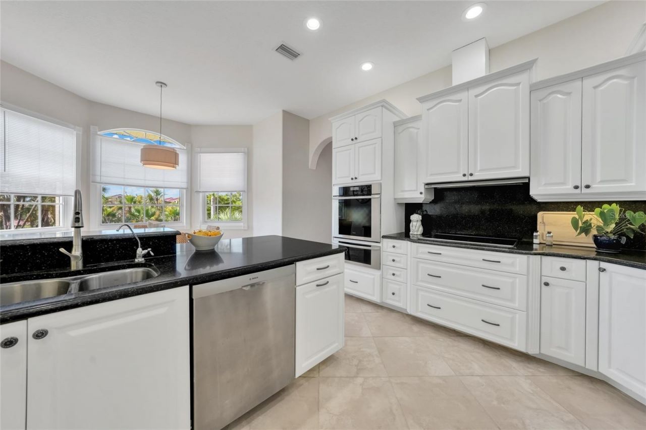 196 Tarpon Cove Boulevard, Unit 722, Punta Gorda, FL 33950 Photo