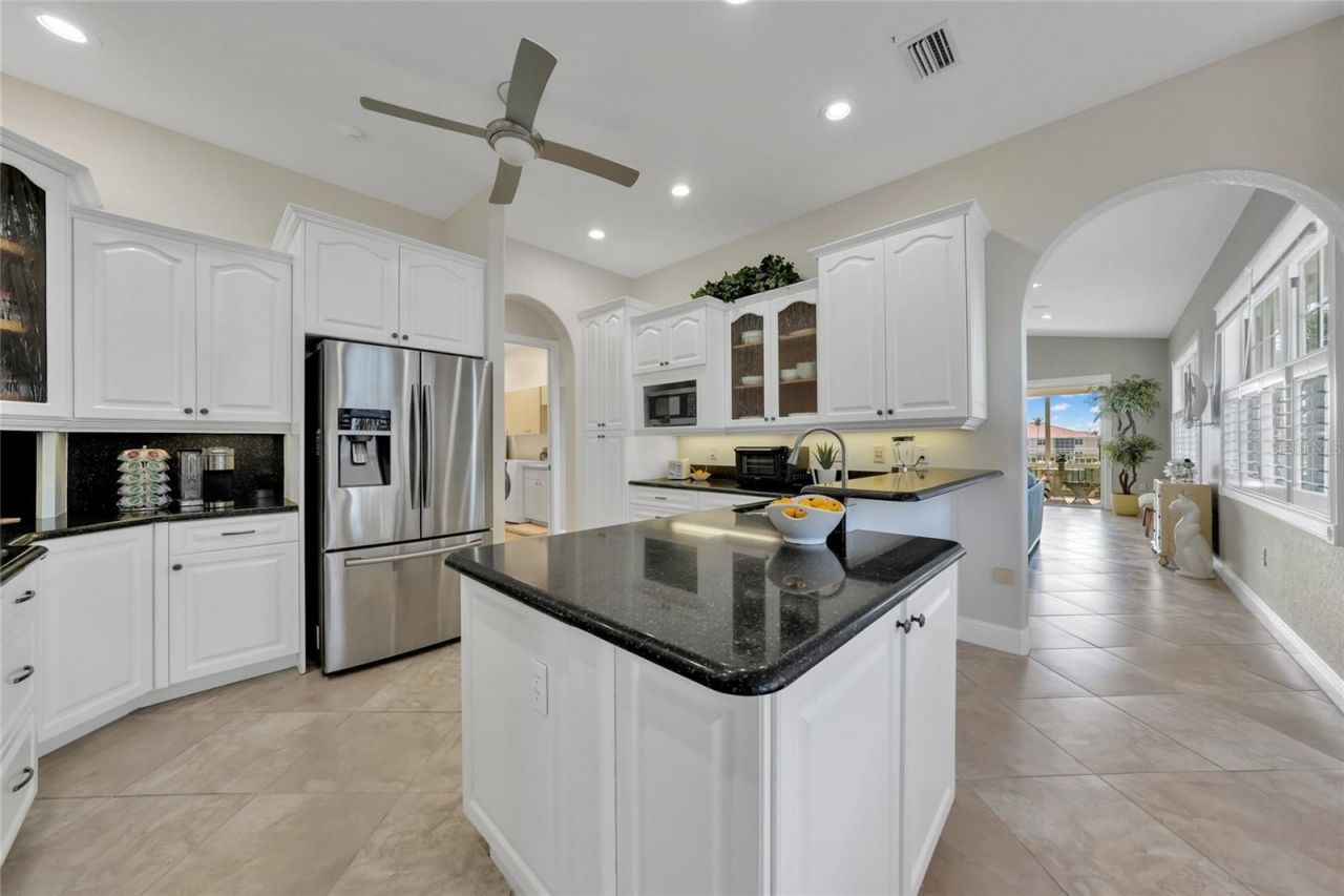 196 Tarpon Cove Boulevard, Unit 722, Punta Gorda, FL 33950 Photo