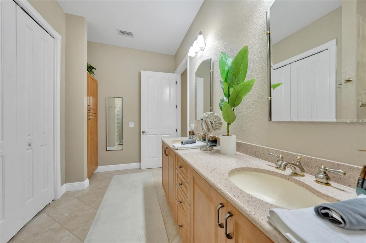 196 Tarpon Cove Boulevard, Unit 722, Punta Gorda, FL 33950 Photo