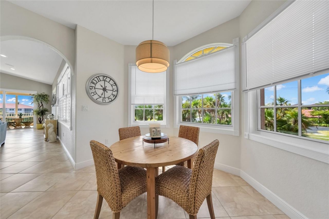 196 Tarpon Cove Boulevard, Unit 722, Punta Gorda, FL 33950 Photo