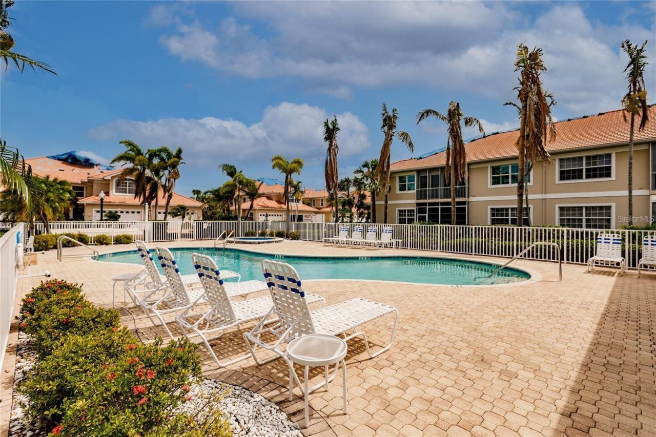 196 Tarpon Cove Boulevard, Unit 722, Punta Gorda, FL 33950 Photo