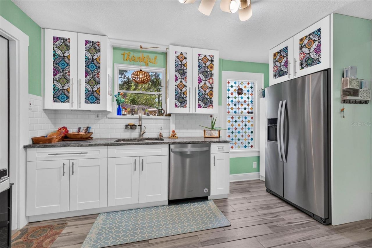 2042 14th Street S, Saint Petersburg, FL 33705 Photo