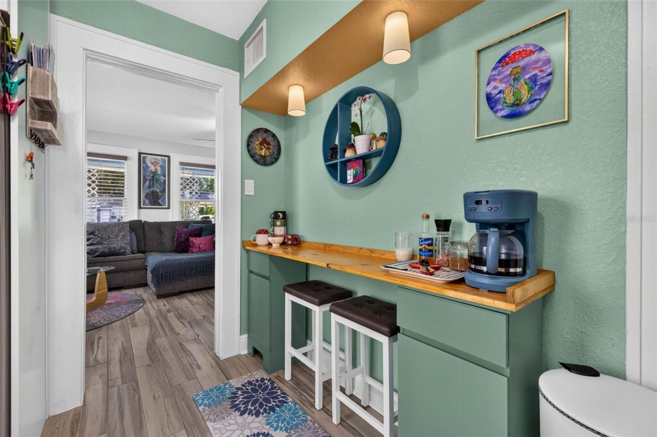2042 14th Street S, Saint Petersburg, FL 33705 Photo