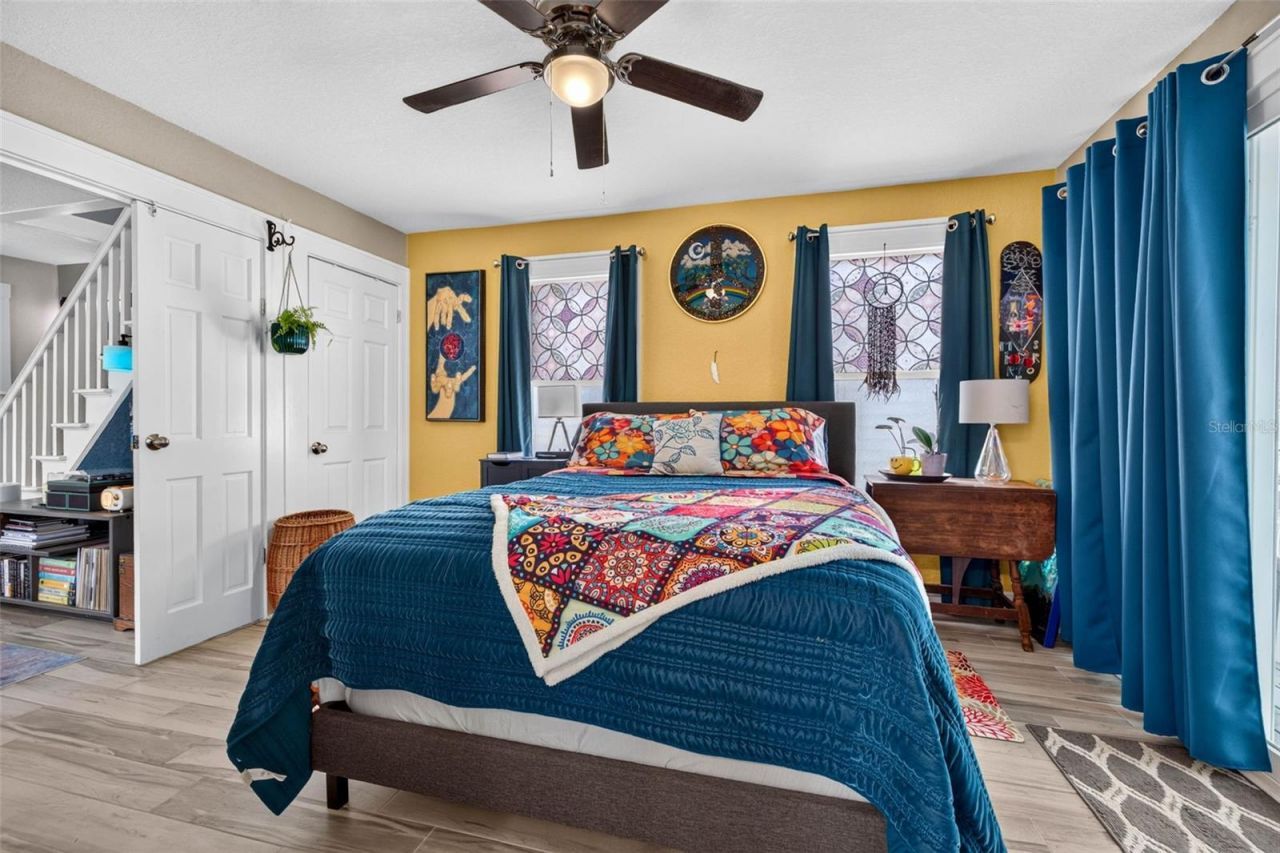 2042 14th Street S, Saint Petersburg, FL 33705 Photo