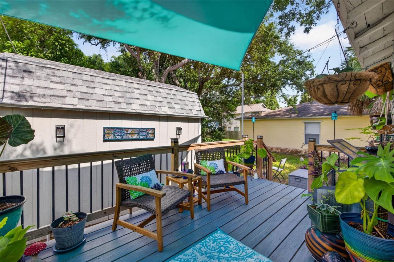 2042 14th Street S, Saint Petersburg, FL 33705 Photo