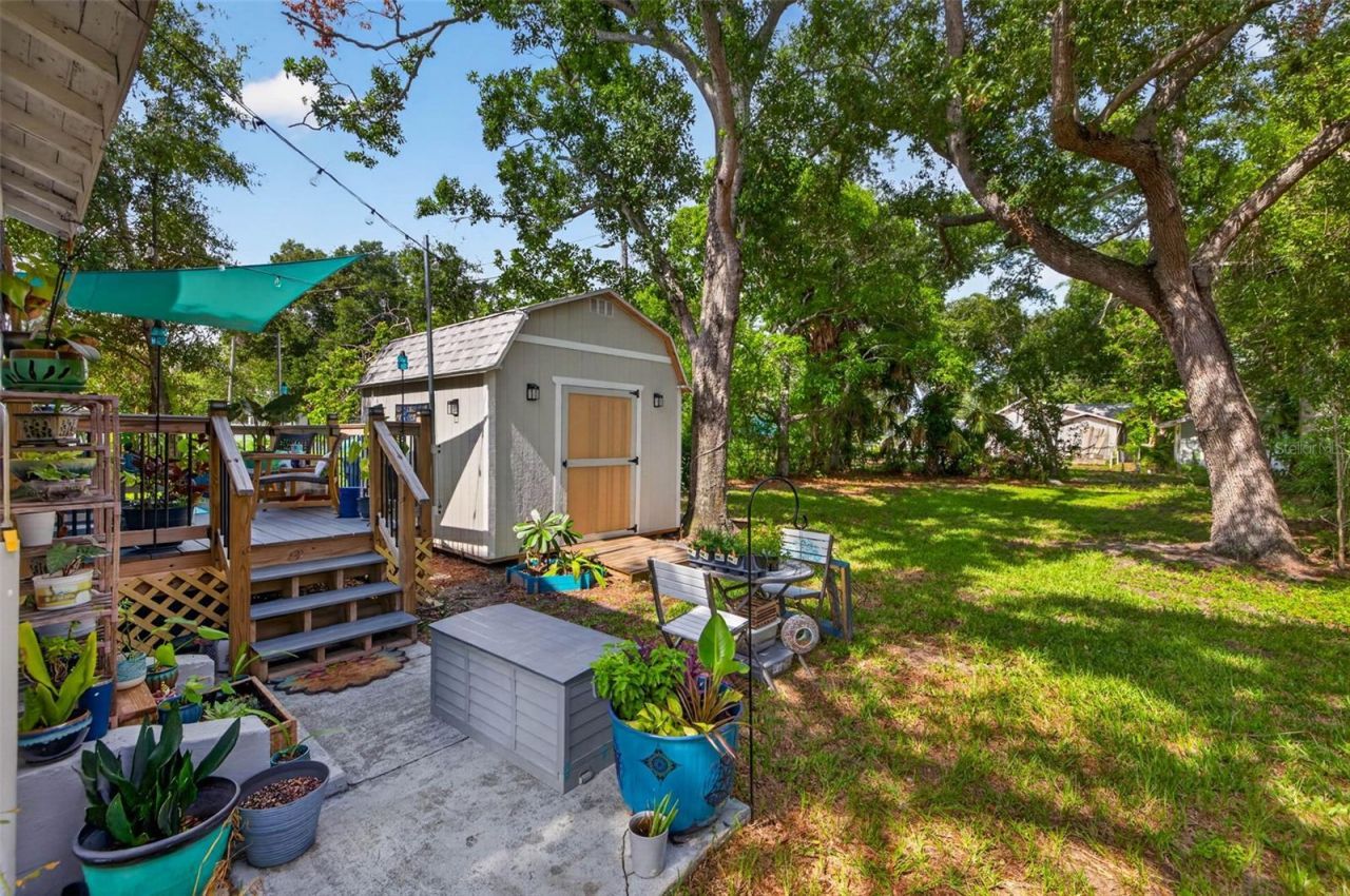 2042 14th Street S, Saint Petersburg, FL 33705 Photo