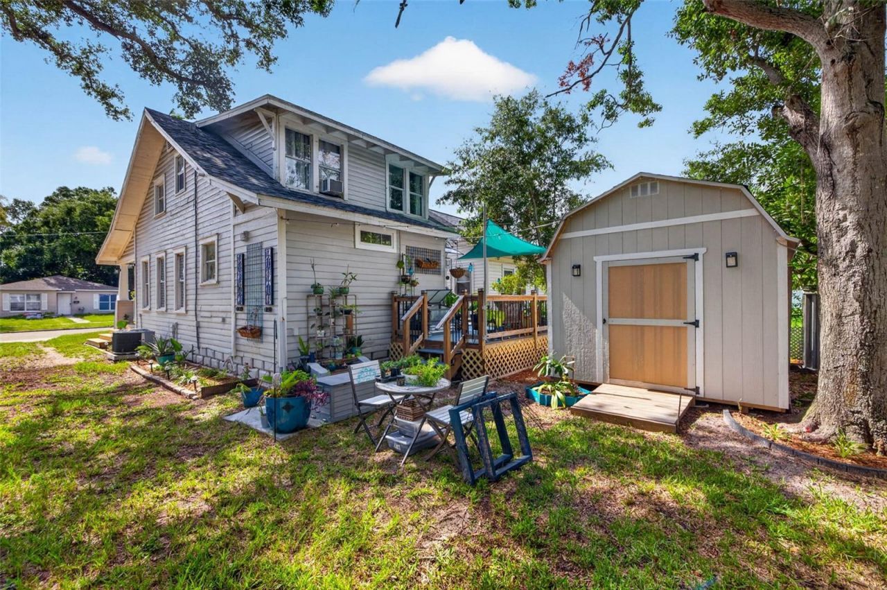 2042 14th Street S, Saint Petersburg, FL 33705 Photo
