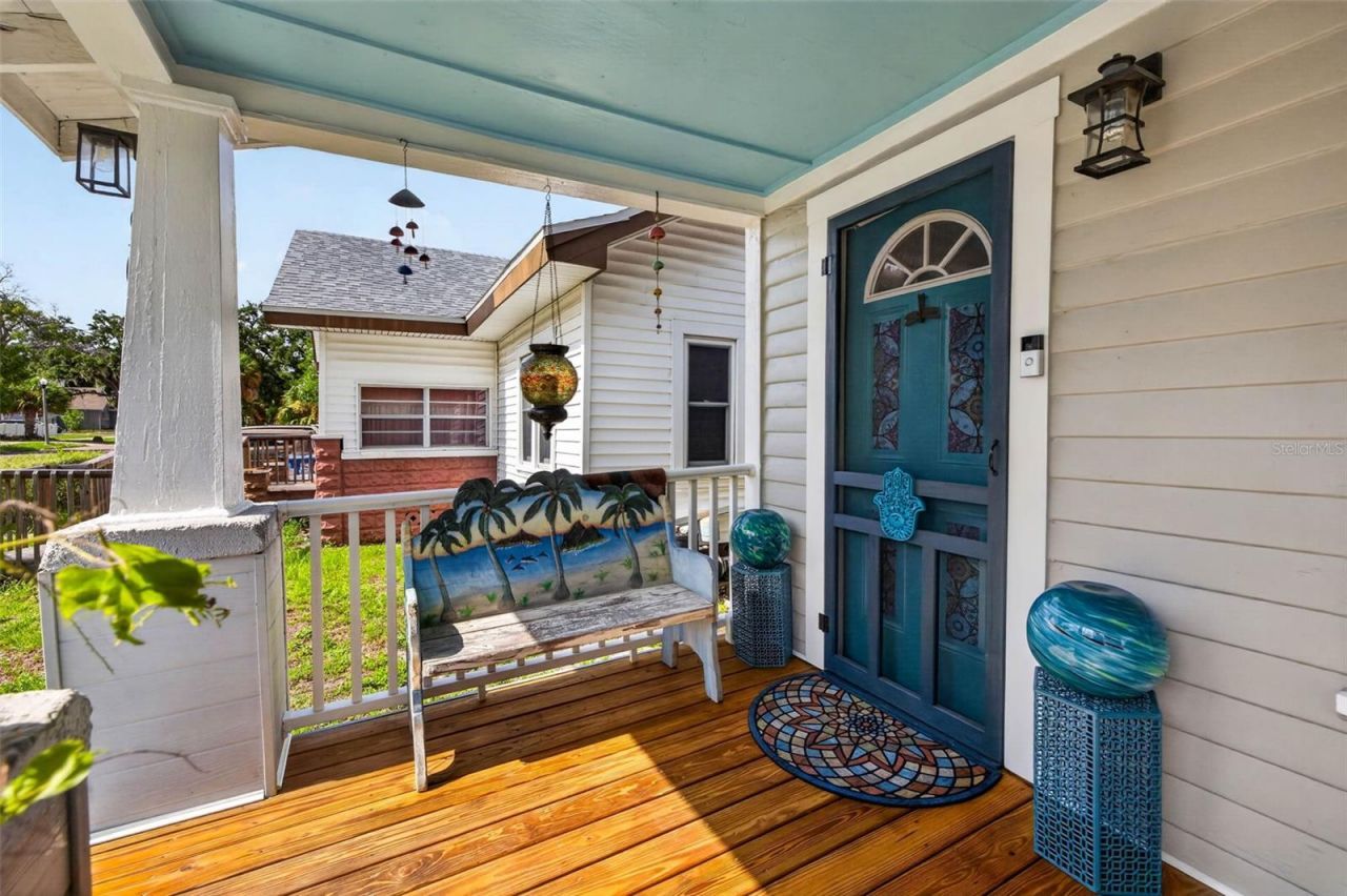 2042 14th Street S, Saint Petersburg, FL 33705 Photo