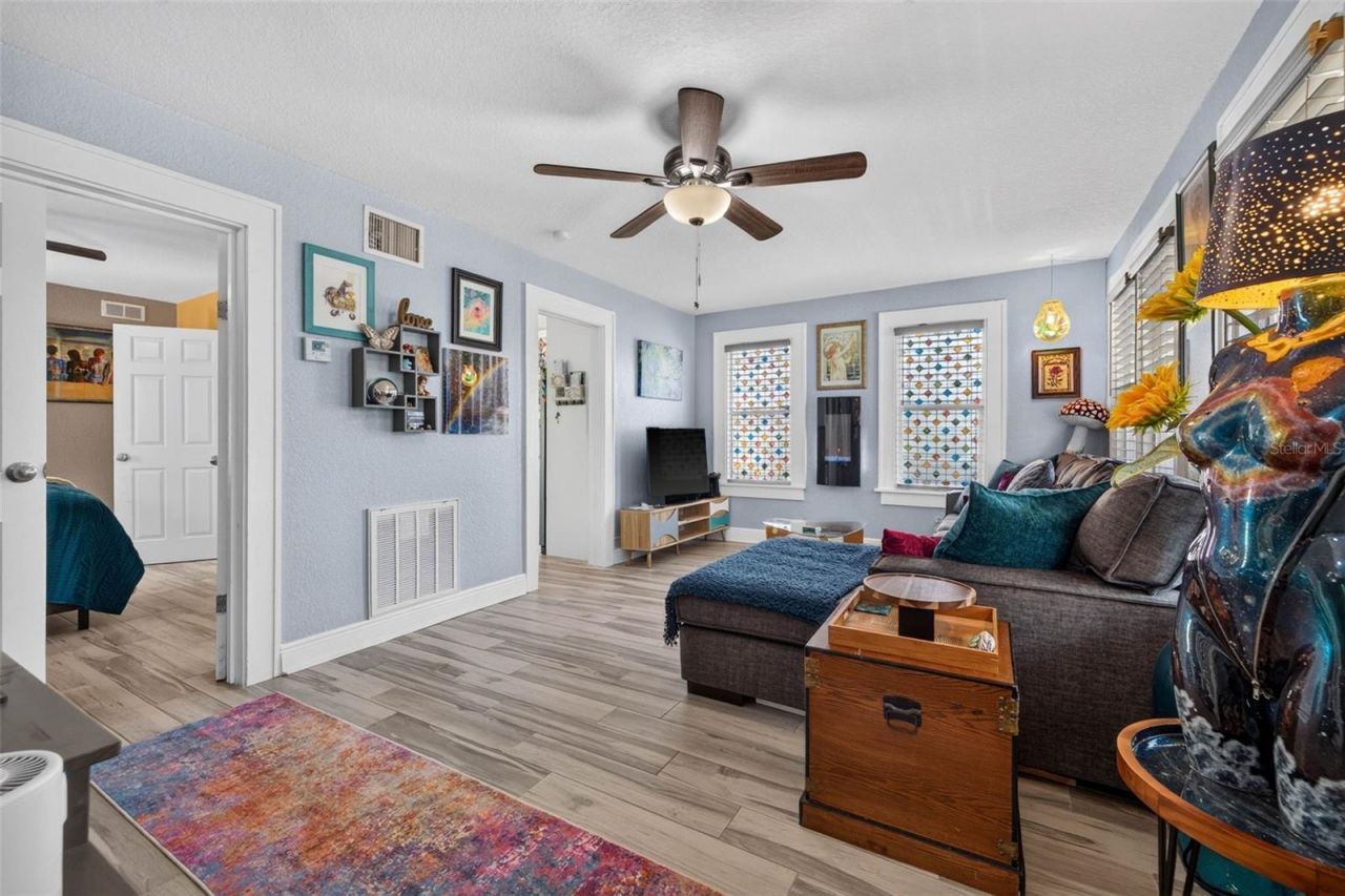 2042 14th Street S, Saint Petersburg, FL 33705 Photo
