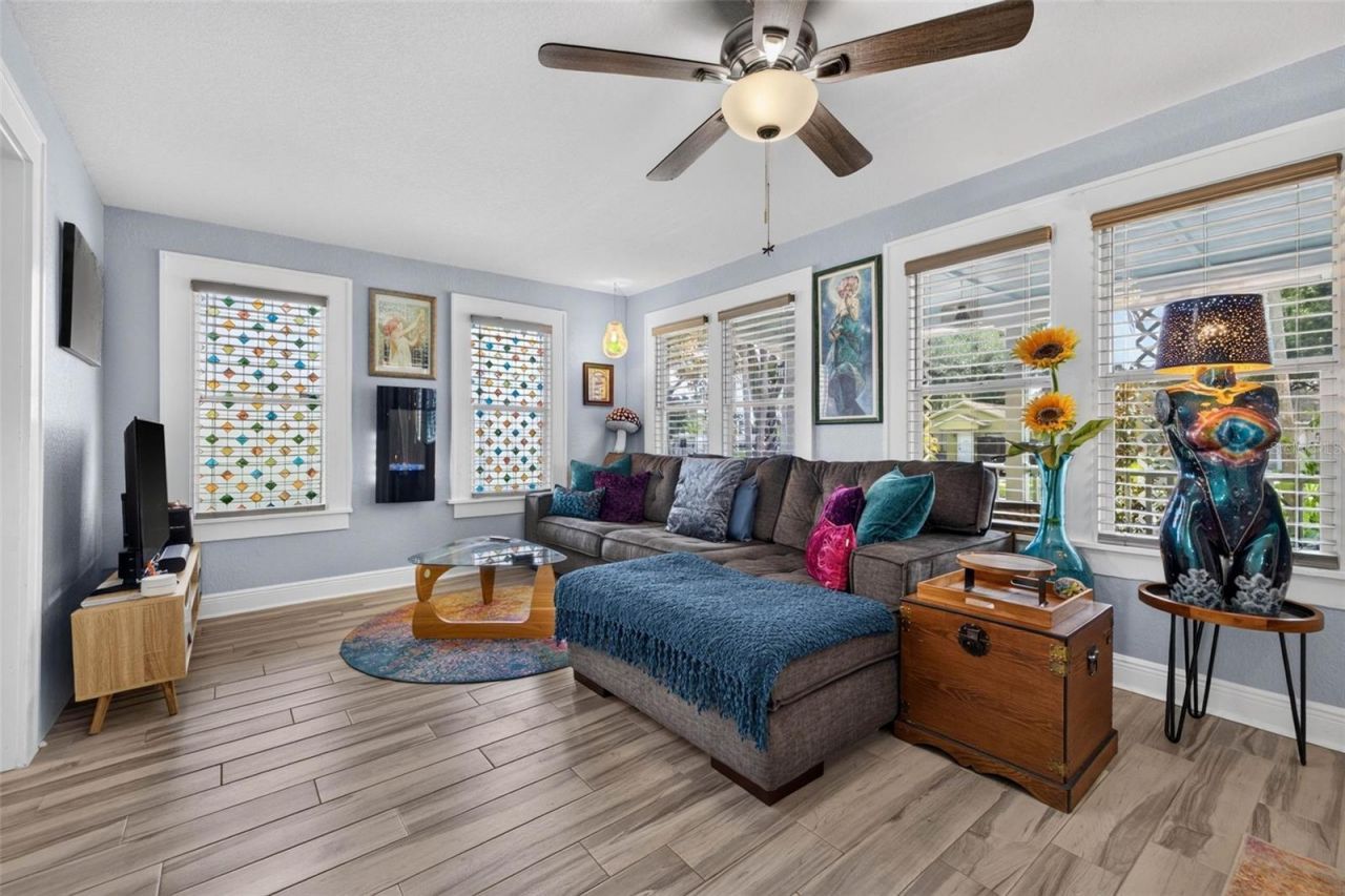 2042 14th Street S, Saint Petersburg, FL 33705 Photo
