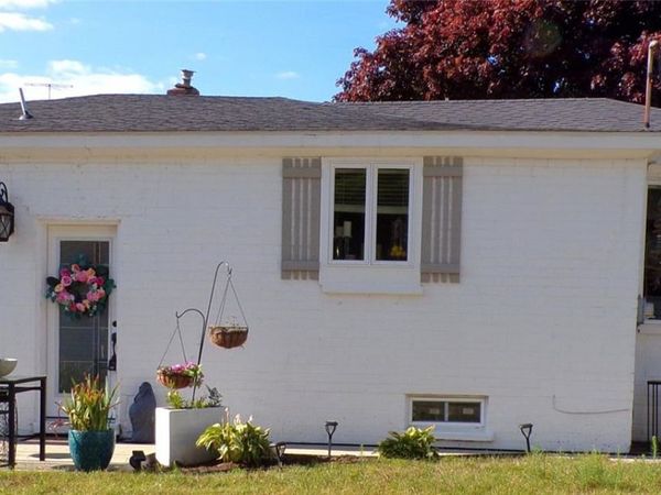 7146 Hillcrest dr, Burtchville Township, Mi 48059
