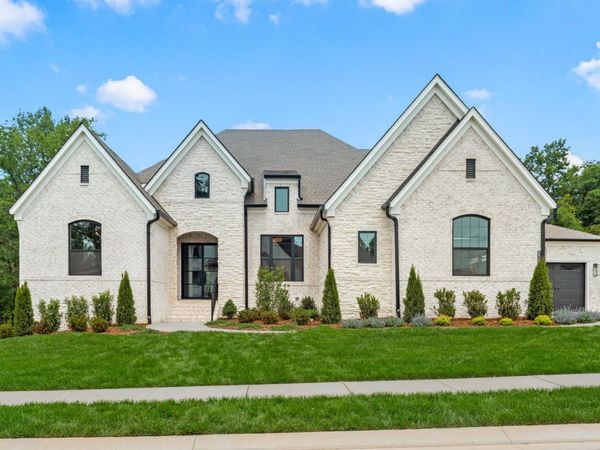 532 Devine Court , Arrington, TN 37014