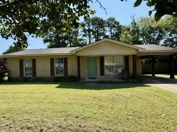 124 Oak Street, Lake City, AR 72437