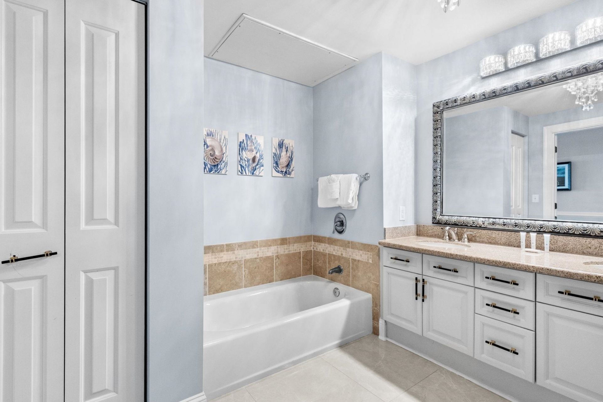 8121 Amalfi Pl. Photo 34