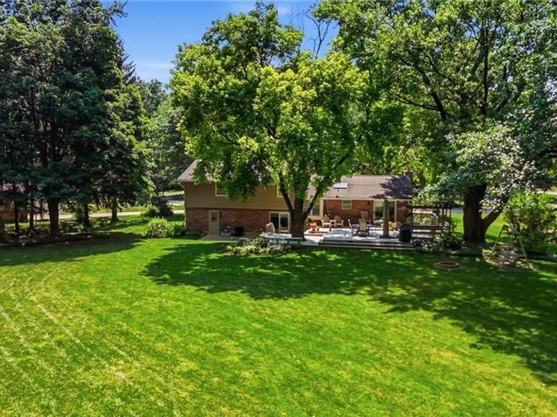1107 Green Tree Drive, Centerville, OH 45429 Photo 2