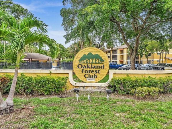 3021 N Oakland Forest Dr , Unit 208, Oakland Park, FL 33309