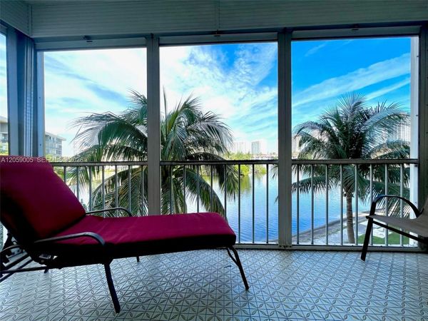 3030 Marcos Dr , Unit T302, Aventura, FL 33160