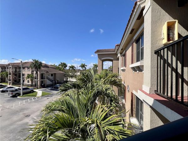 22301 SW 88th Pl, Unit 304-3, Cutler Bay, FL 33190