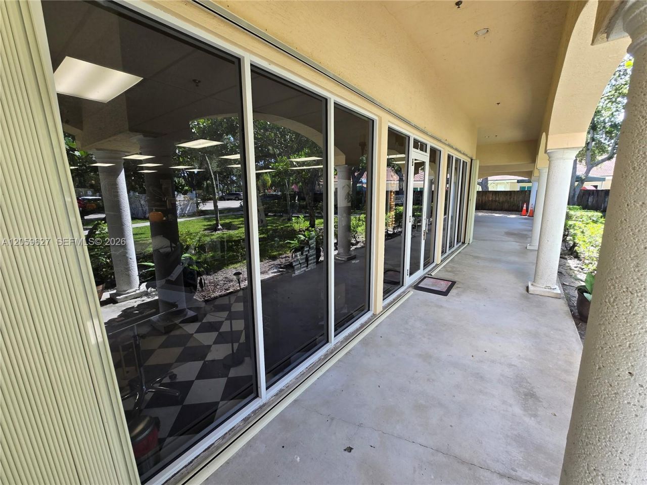 4953 Le Chalet Blvd , Boynton Beach, FL 33436 Photo