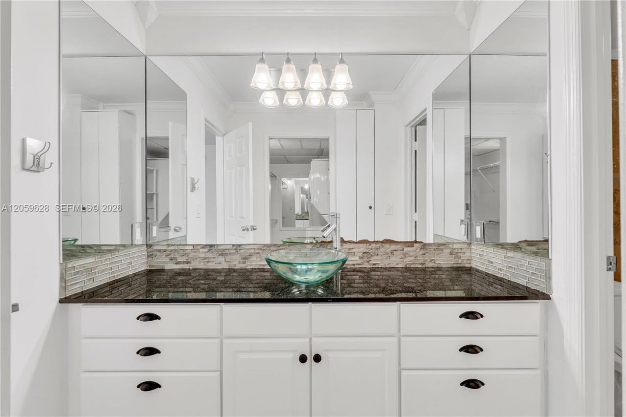 725 Hummingbird Way , Unit 107, North Palm Beach, FL 33408 Photo