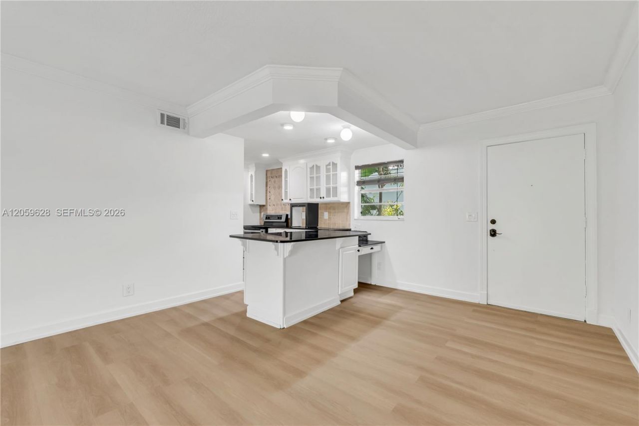 725 Hummingbird Way , Unit 107, North Palm Beach, FL 33408 Photo