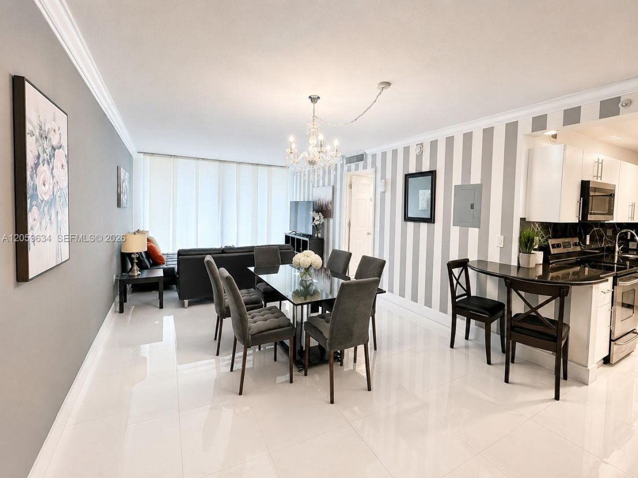 401 69th St, Unit 304, Miami Beach, FL 33141 Photo