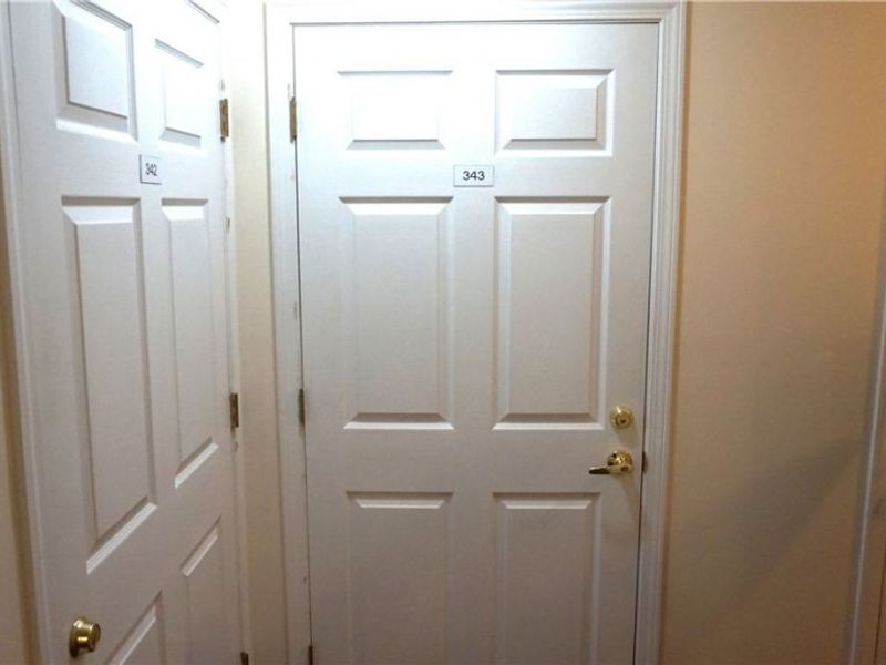 23003 Chandlers Lane, Olmsted Falls, OH 44138 Photo 14