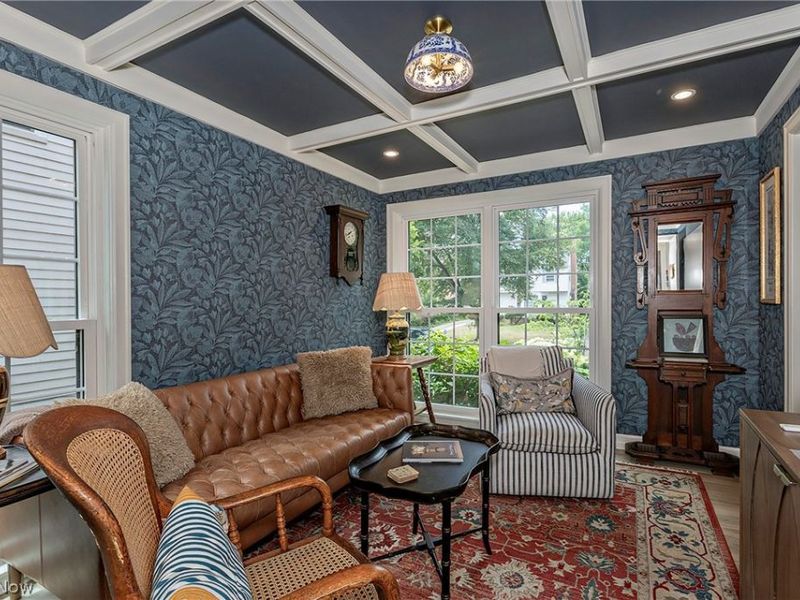 2359 Loyola Road, University Heights, OH 44118 Photo 9