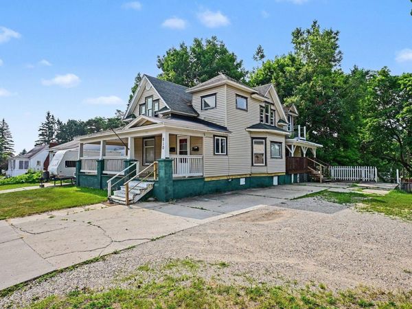 810 Division Street E, Cadillac, MI 49601