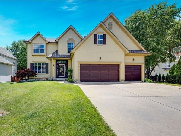 12725 W 138th Street, Overland Park, KS 66221