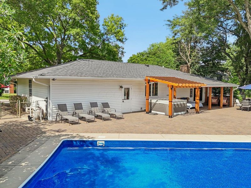 857 Lookout Point Drive, Columbus, OH 43235 Photo 25