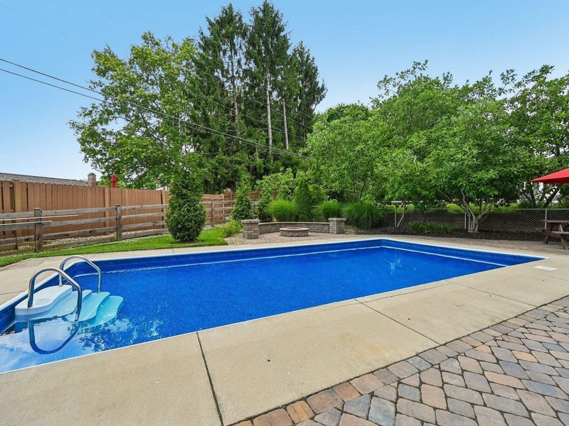 857 Lookout Point Drive, Columbus, OH 43235 Photo 28
