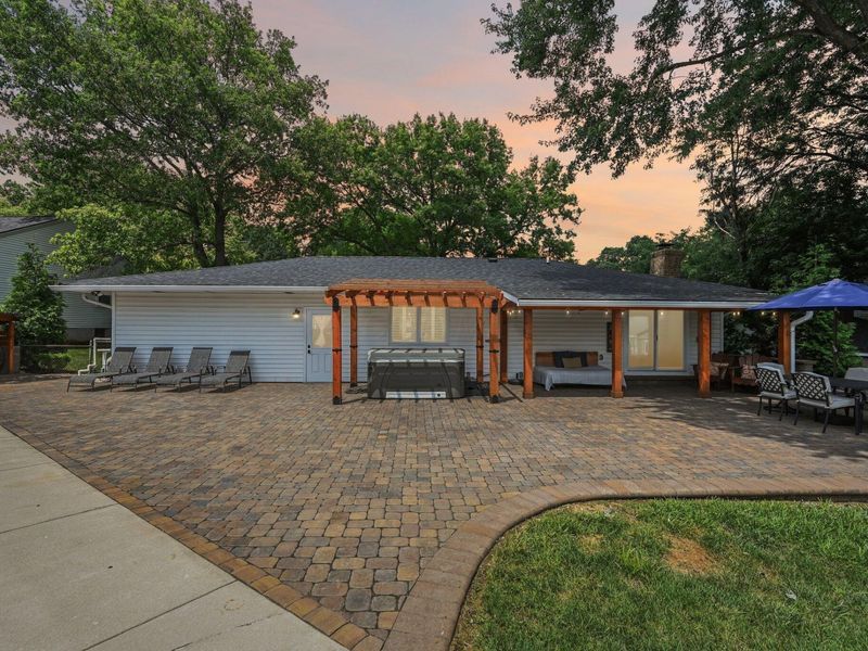 857 Lookout Point Drive, Columbus, OH 43235 Photo 30