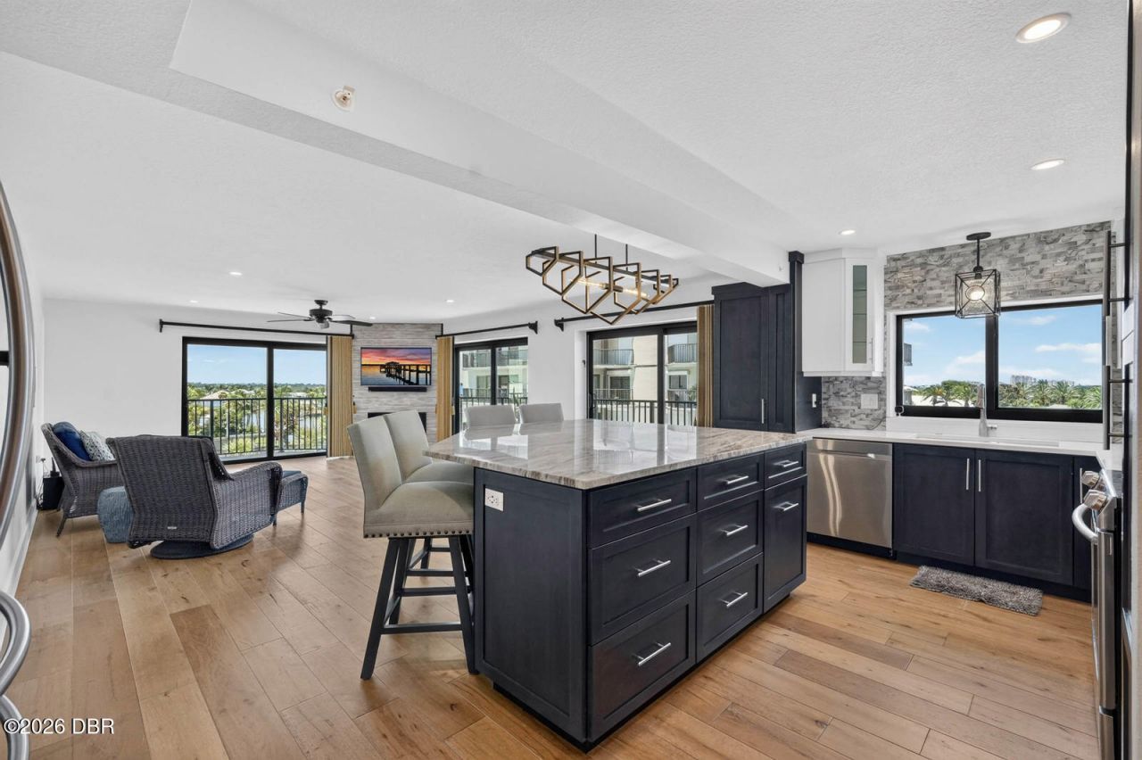 503 N Causeway, Unit 2020, New Smyrna Beach, FL 32169 Photo