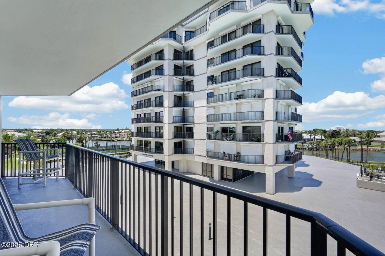 503 N Causeway, Unit 2020, New Smyrna Beach, FL 32169 Photo