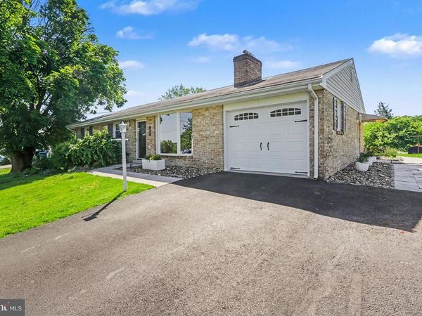 13 EWELL DRIVE, EAST BERLIN, PA 17316