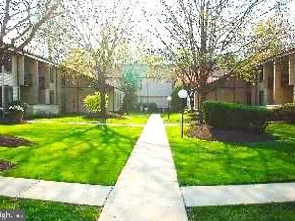 11 TWIN RIVERS DRIVE, Unit M, HIGHTSTOWN, NJ 08520