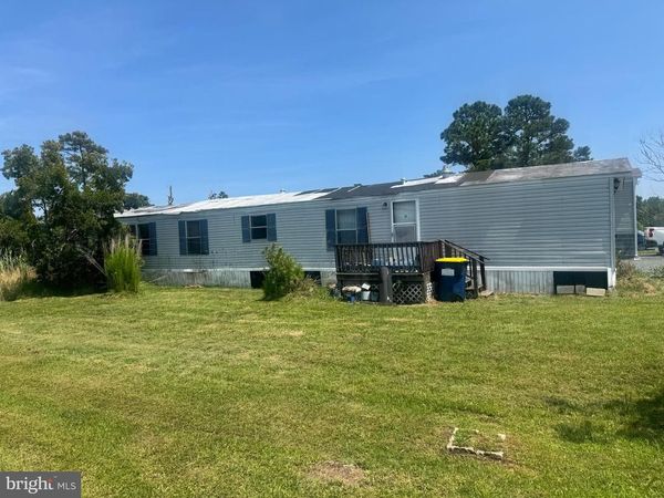 8207 SEAHORSE DRIVE, CHINCOTEAGUE, VA 23336