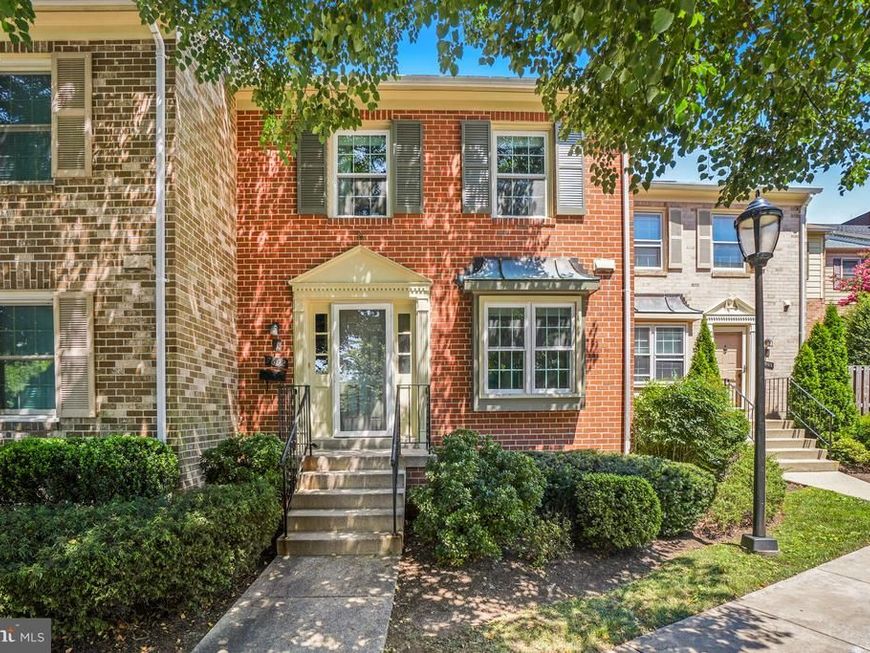 7602 Westlake Terrace, Unit 19, Bethesda, MD 20817 Main Photo