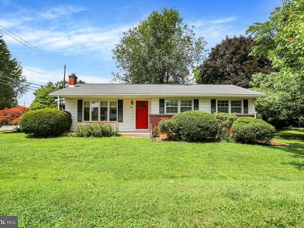 1 E WOODLAND DRIVE, MECHANICSBURG, PA 17055