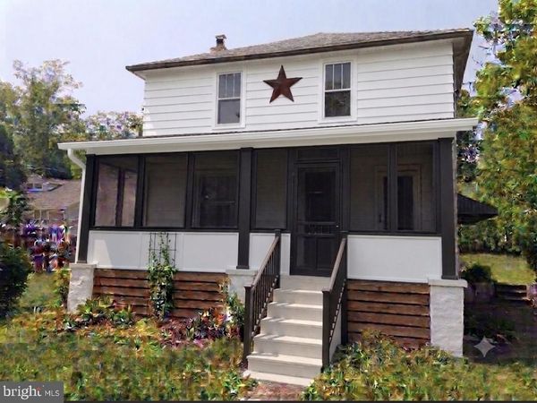 21 PERKIOMEN AVENUE, SPRING MOUNT, PA 19478