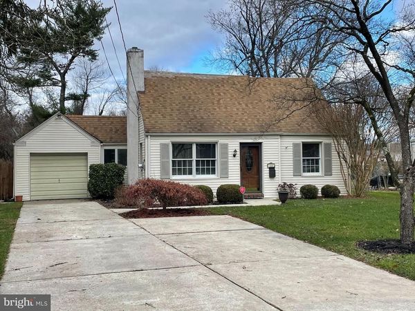 320 EVERGREEN DRIVE, MOORESTOWN, NJ 08057